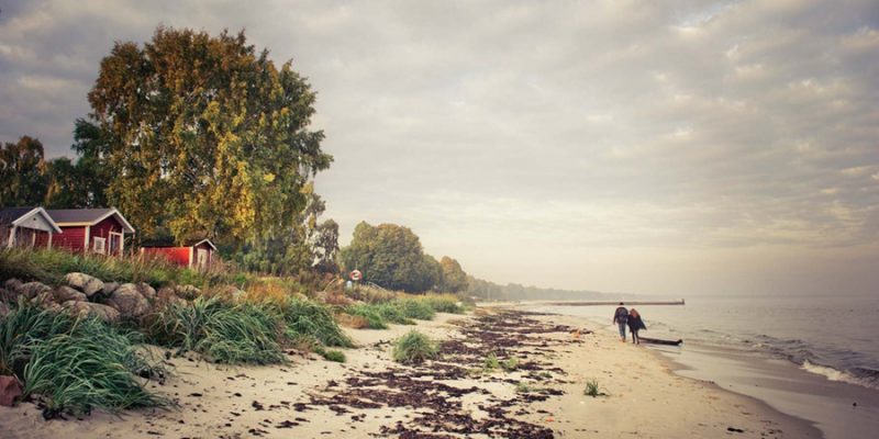 Ellenlanger weißer Sandstrand Ystad ©Visit Skåne