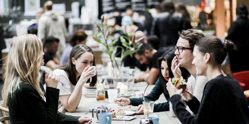 Fika mit Freunden in Schweden