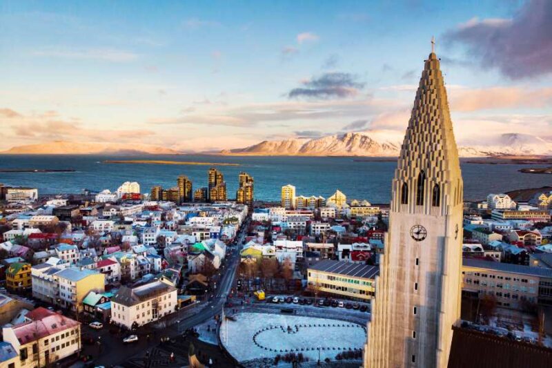 Reykjavik-in-Island-im-Winter-mit-Nordic-nach-Skandinavien-reisen