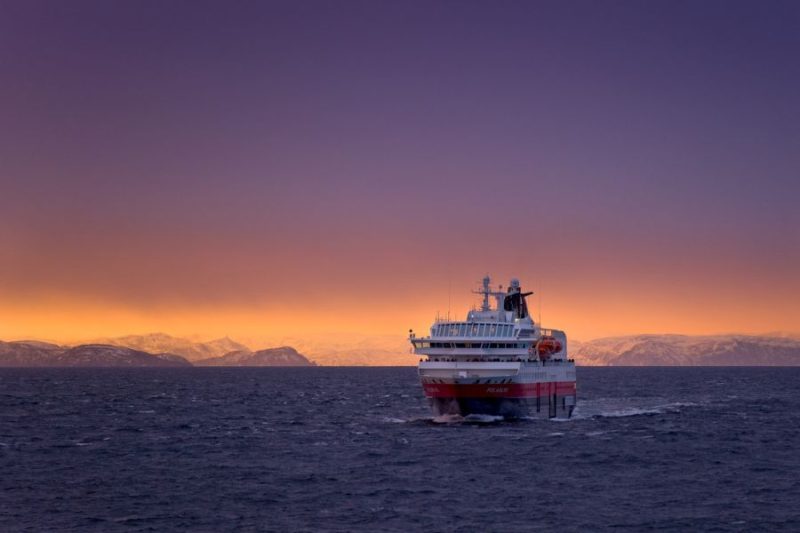 Seereisen-mit-Ermaessigung-Hurtigruten-Reisen-mit-Nordic