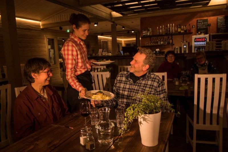 Restaurant-Valkea-Lodge-Reisen-mit-Nordic