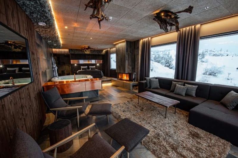 Iso-Syote Hotel Suite-Wohnbereich