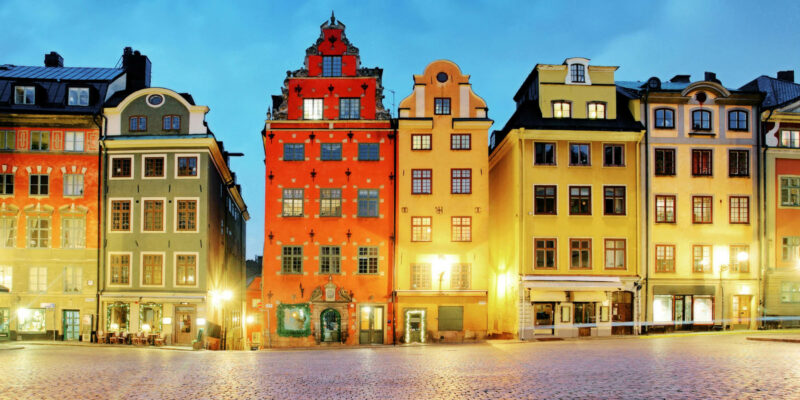Gamla-Stan-Stockholm-Staedtereisen-Citytrips-in-Schweden-mit-Nordic-Skandinavien-Spezialist©-Fotolia