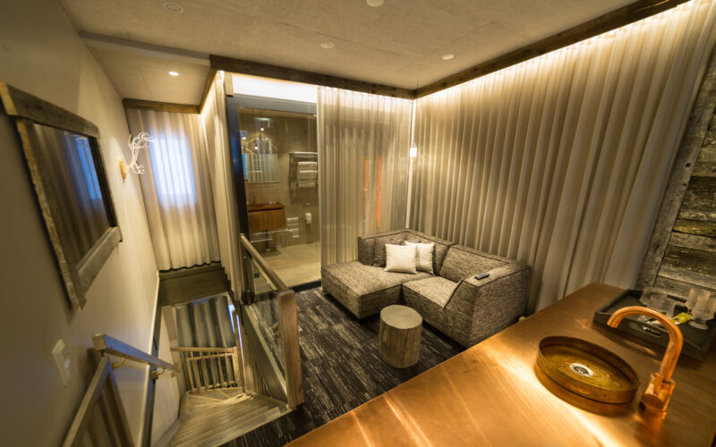 Isosyote_AuroraViewSuite_Living-Room_Pudasjarvi_Finland©ArcticBoutiqueHotelIsoSyote