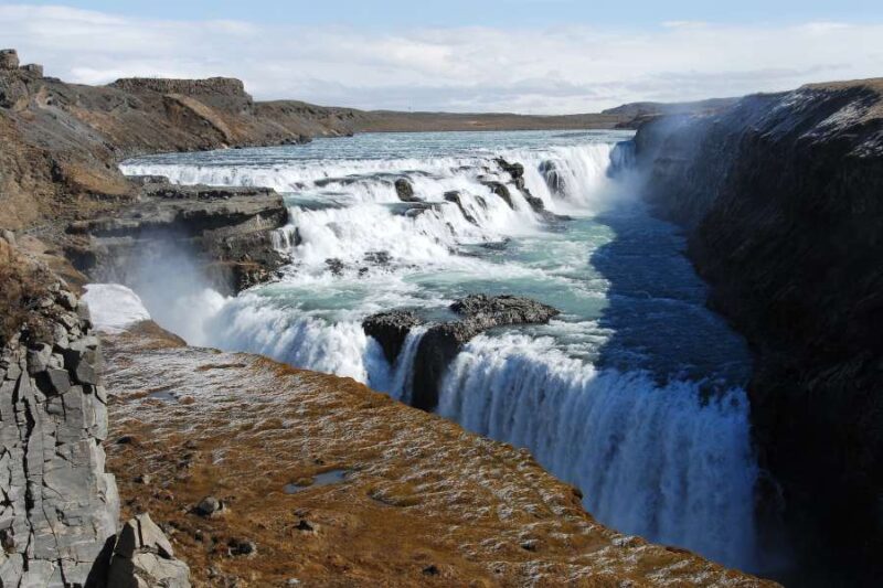 Gulfoss-Wasserfall-auf-Island-Reisen-mit-Nordic-Skandinavien-Spezialist