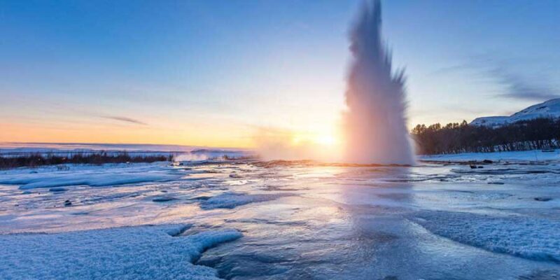 Island-Geysir-im-Winter-Reisen-mit-Nordic-Skandinavien-Spezialist