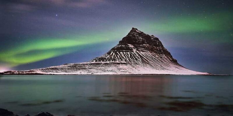 Island-im-Winter-unter-dem-Nordlicht-Kirkjufell -Reisen-mit-Nordic-Skandinavien-Spezialist