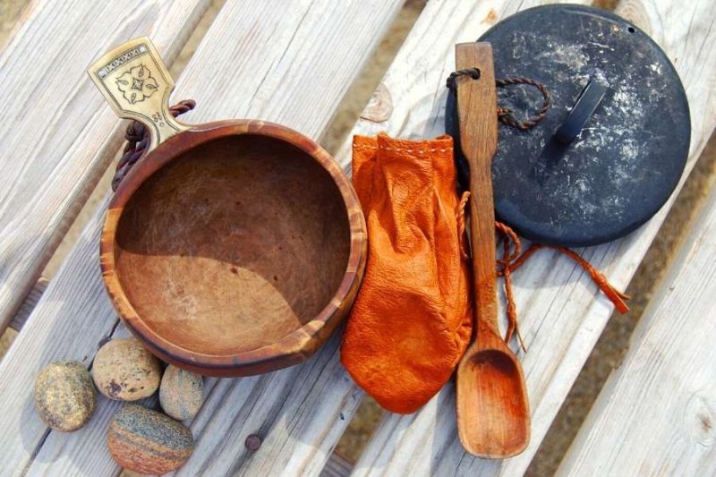 Traditionelles-Handwerk-der-Sami-in-Lappland-Nordic-Reisen-mit-der-Skandinavien-Spezialist