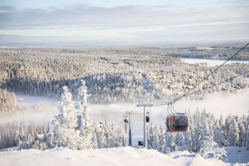 Skigebiet-Ruka-Kuusamo_Ruka_Valley_VeeraVihervaara-Reisen-nach-Lappland-mit-Nordic-der-Skandinavien-Spezialist