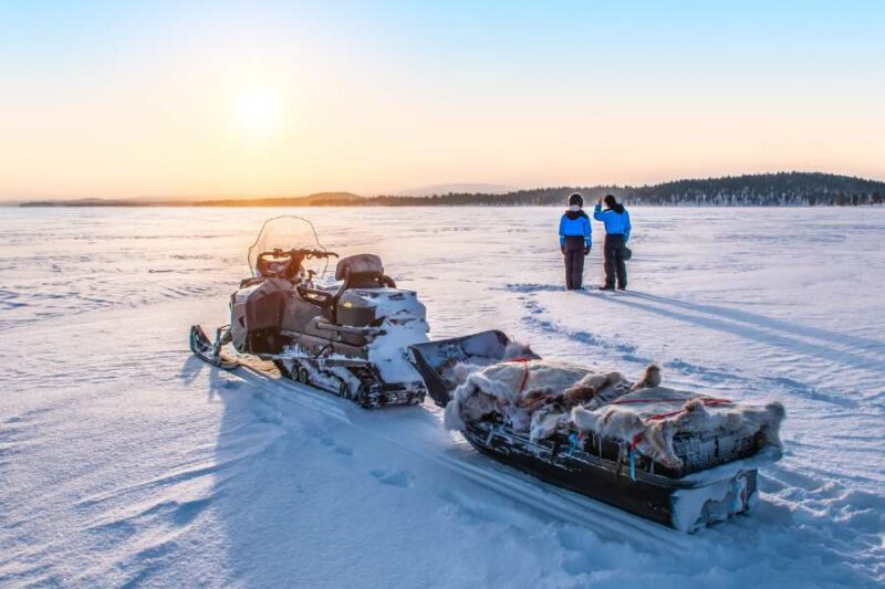 Schneemobil-Tour-in-Lappland-im-Winter-mit-Nordic-der-Skandinavien-Spezialit