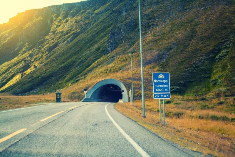 Nordkap-Tunnel in Nordnorwegen mit Nordic