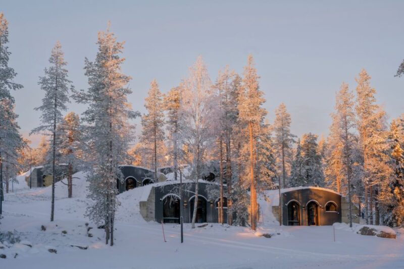 Chalets-der-Kaamos-Lodge-in-Finnisch-Lappland-Reisen-mit-Nordic-der-Skandinavien-Spezialist