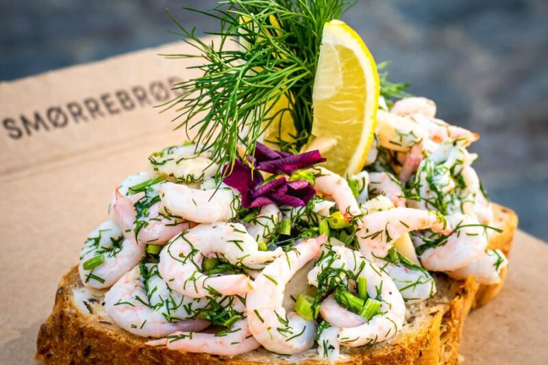Smorrebrod-essen-in-Kopenhagen-Reisen-nach-Dänemark-mit-Nordic-der-Skandinavien-Spezialist