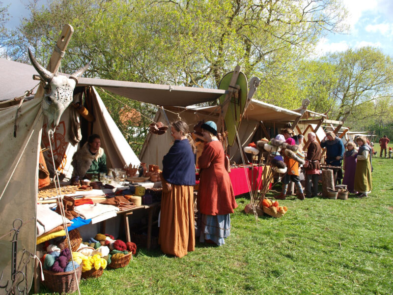 Wikingermarkt-in-Ribe-Viking-Centre-Reisen-nach-Daenemark-mit-Nordic-der-Skandinavien-Spezialist